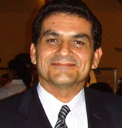 <span>Chefe do Serviço de Nefrologia “San Pedro”
Professor da Universidad Nacional de Rosario, Conselheiro no Cone Sul da SLANH Ex-Presidente da Sociedade Argentina de Nefrologia Argentina</span>