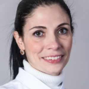 <strong>Dra. Claudia Marquez Simões</strong> <span>COORDENADORA ACADÊMICA</span>