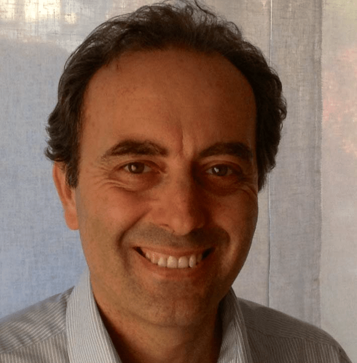 Dr. Javier Cobo