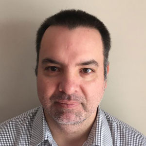 Prof. Adj. Dr. Leandro Moraes - Tutor