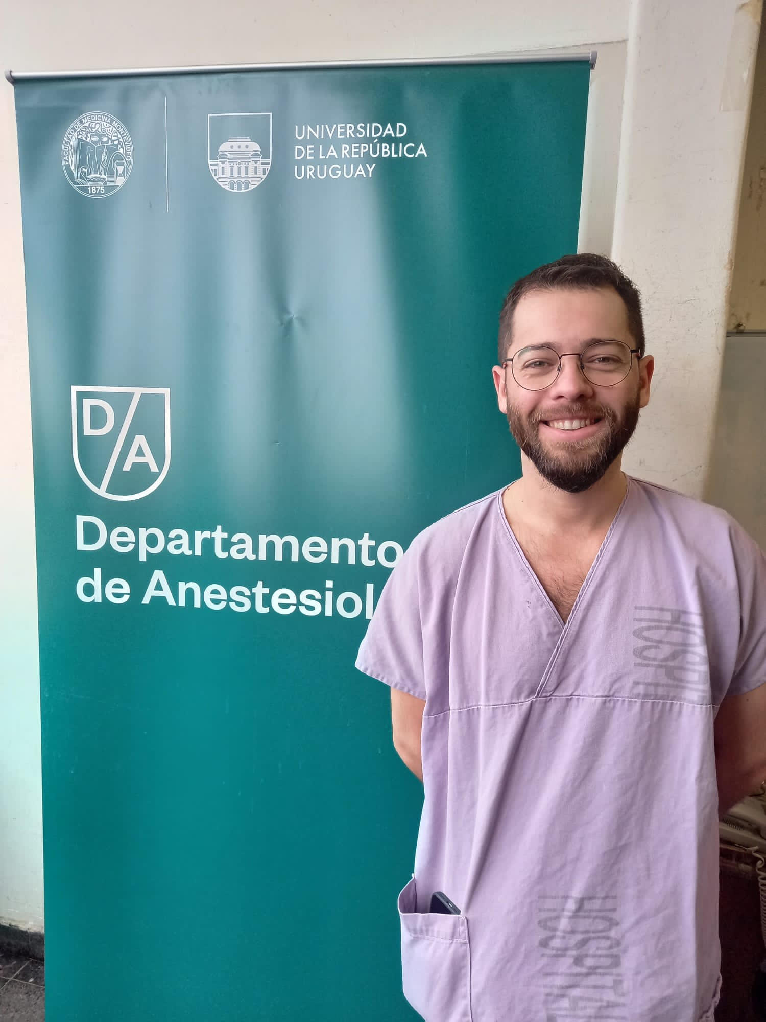 Asist. Dr. John Pirez