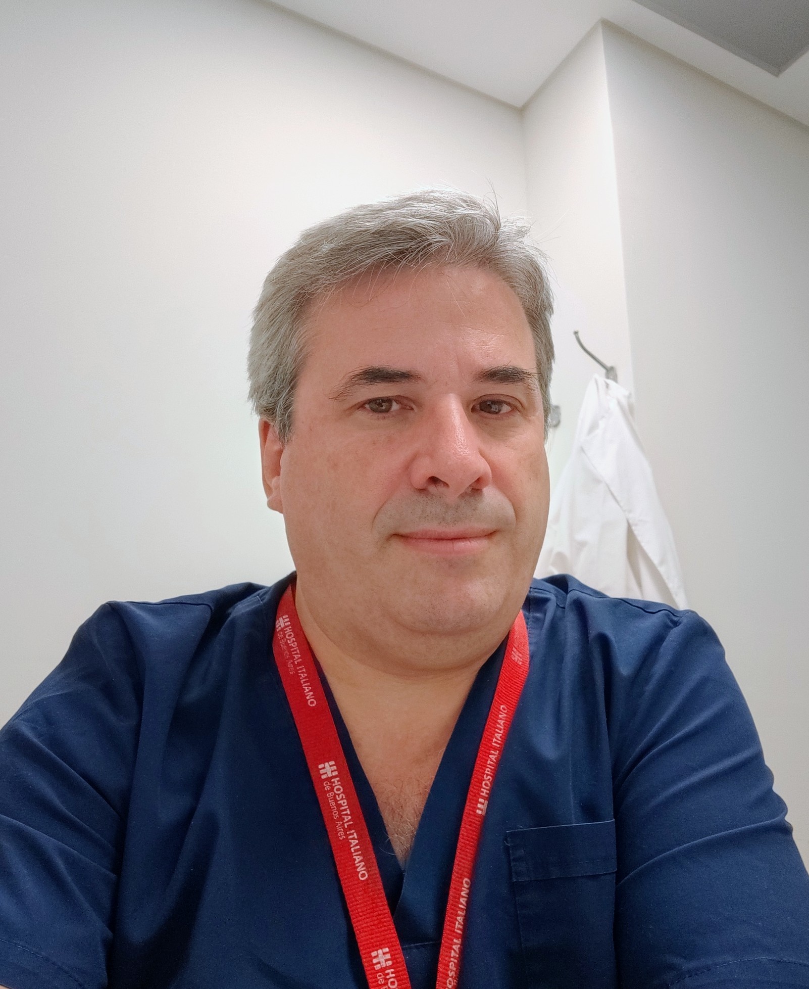 Dr. Hernán Michelangelo